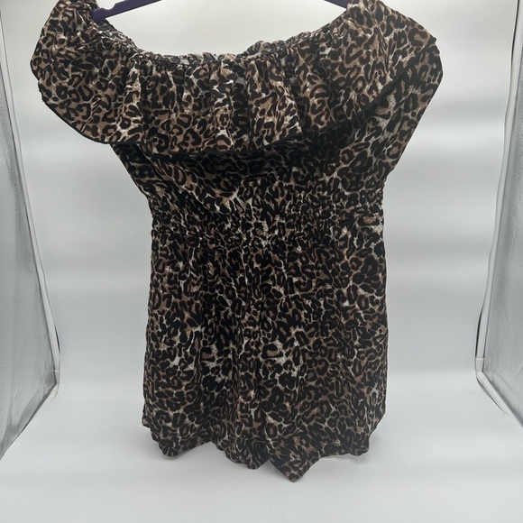 Petite woman's size small, romper outfit - Picture 10 of 13